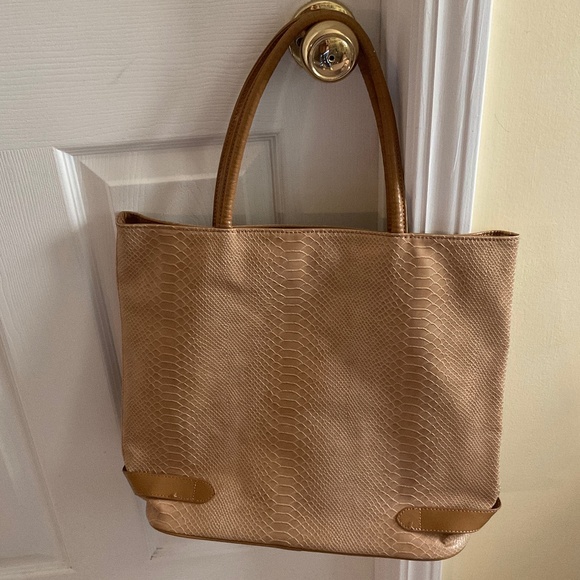 tan snake skin print tote - Picture 8 of 8